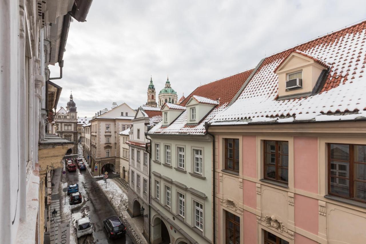 Charles Bridge Royal Apartments - Castle District Prague Ngoại thất bức ảnh