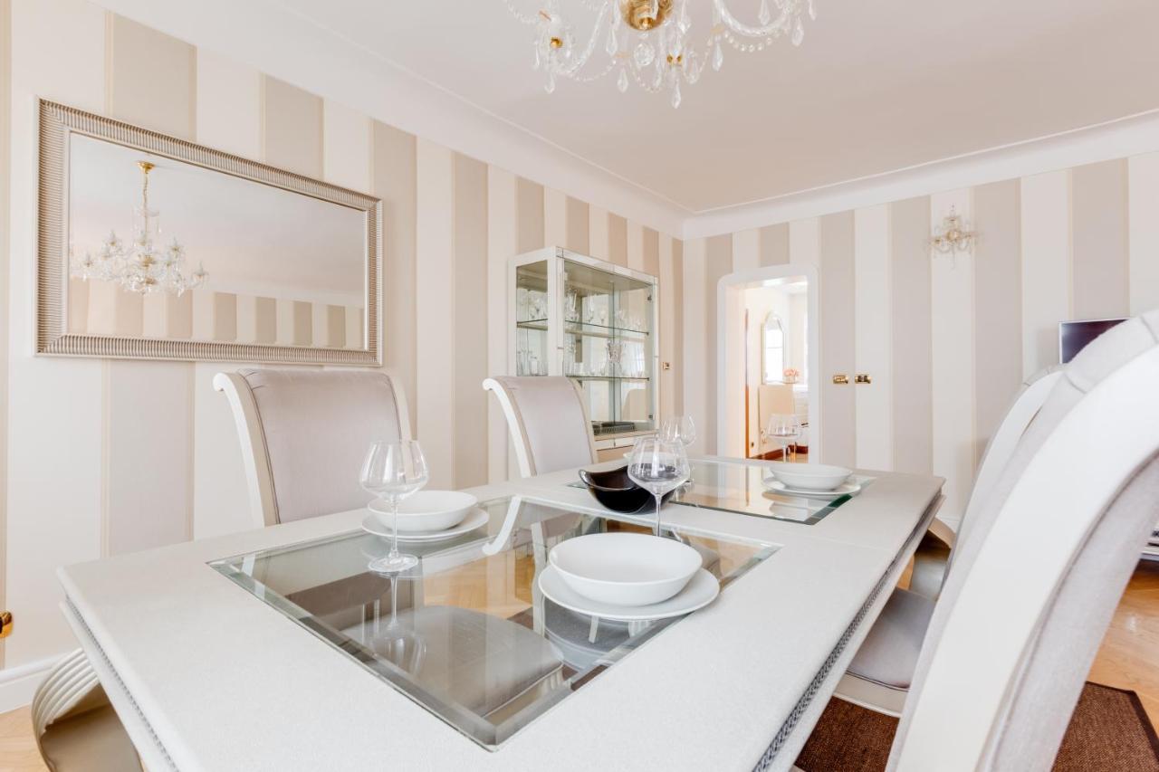 Charles Bridge Royal Apartments - Castle District Prague Ngoại thất bức ảnh