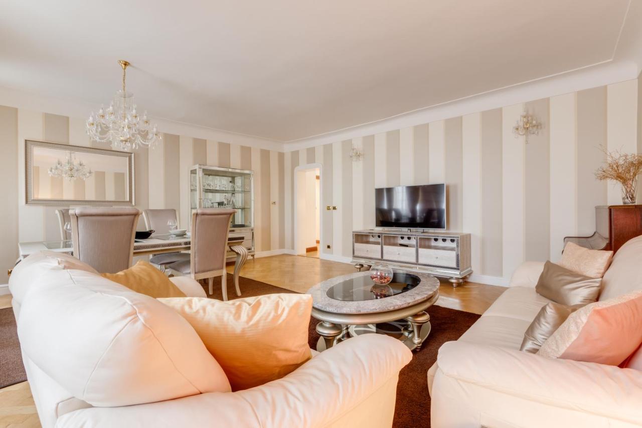 Charles Bridge Royal Apartments - Castle District Prague Ngoại thất bức ảnh