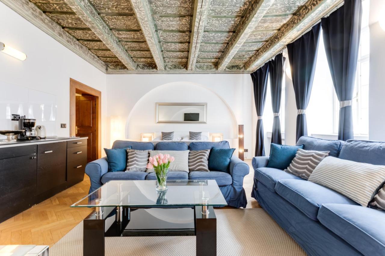 Charles Bridge Royal Apartments - Castle District Prague Ngoại thất bức ảnh