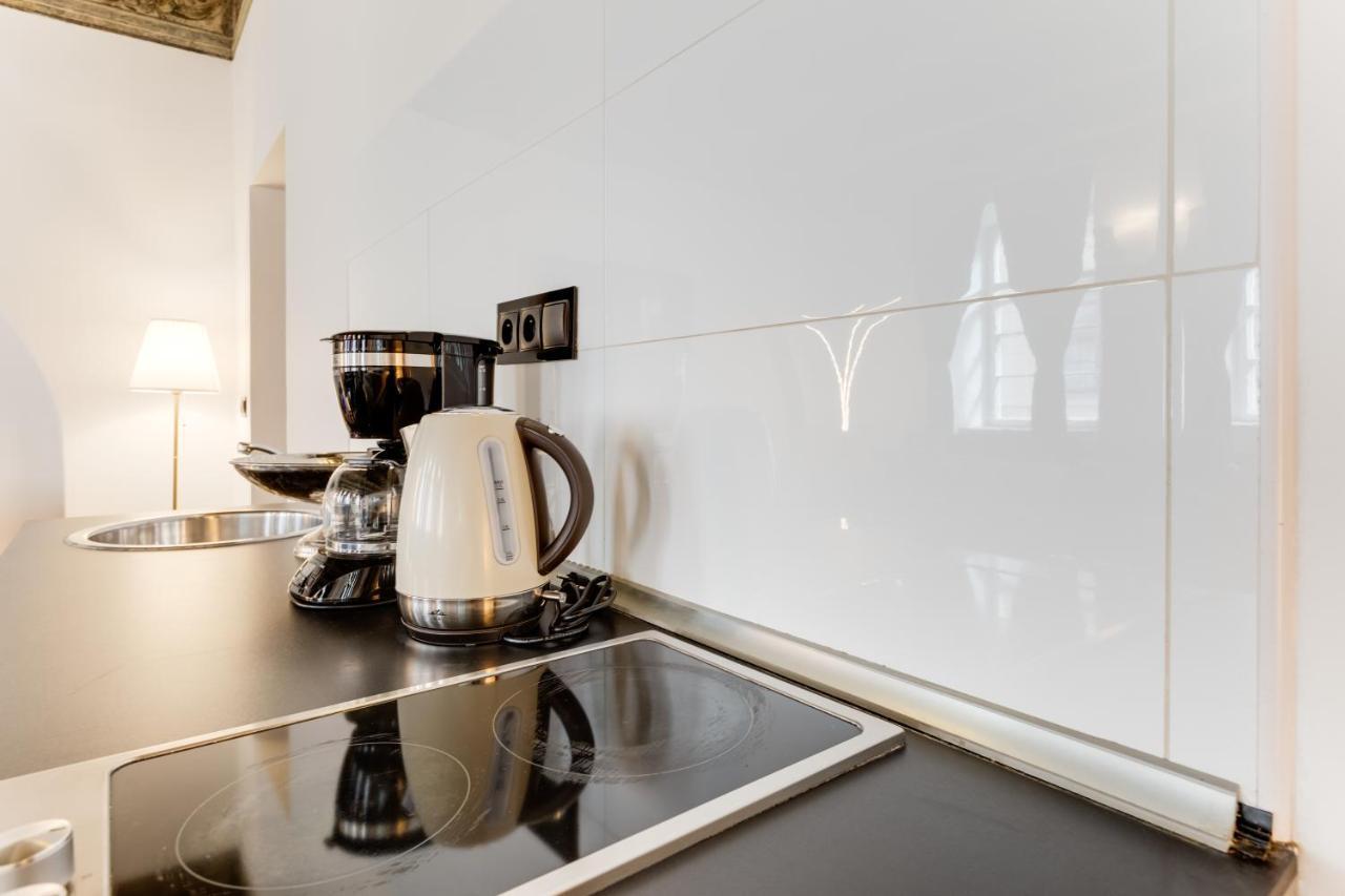 Charles Bridge Royal Apartments - Castle District Prague Ngoại thất bức ảnh