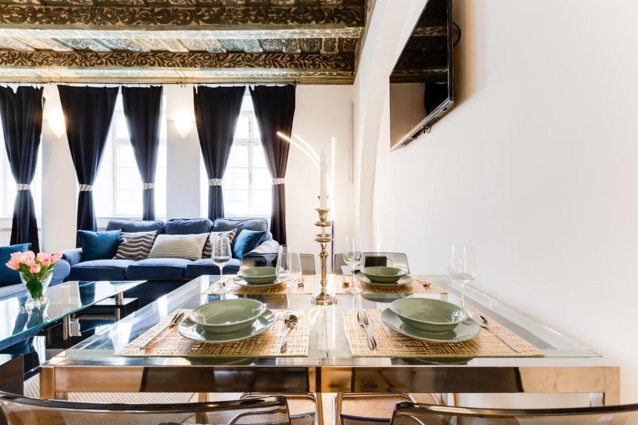 Charles Bridge Royal Apartments - Castle District Prague Ngoại thất bức ảnh