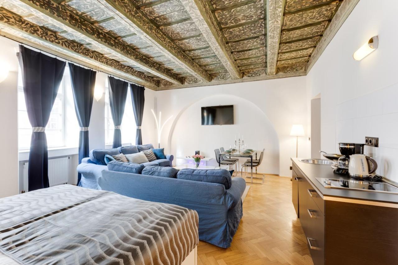 Charles Bridge Royal Apartments - Castle District Prague Ngoại thất bức ảnh