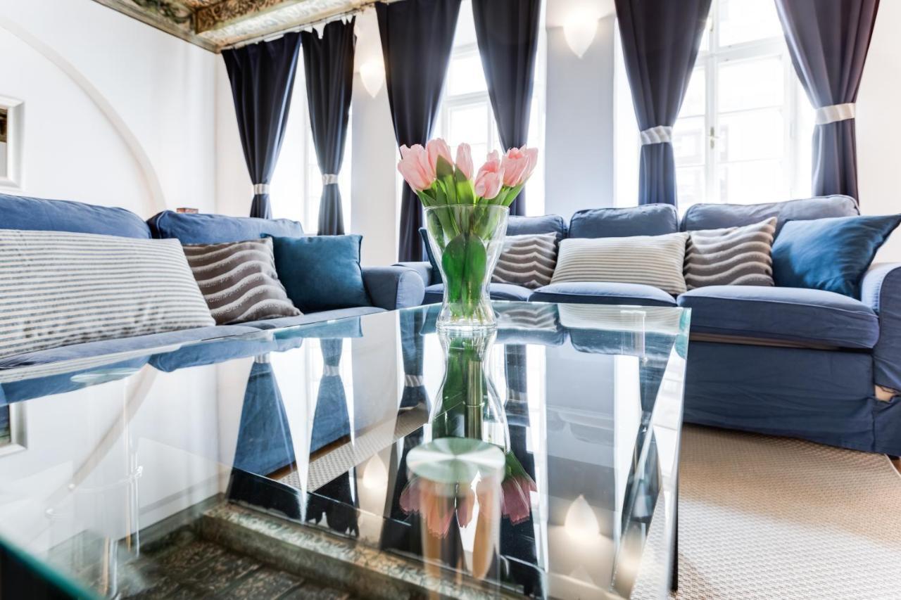 Charles Bridge Royal Apartments - Castle District Prague Ngoại thất bức ảnh